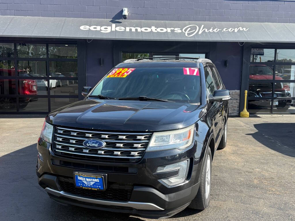 Black 2017 Ford Explorer XLT AWD XLT 4dr SUV 1