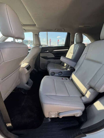 2017 Toyota Highlander XLE