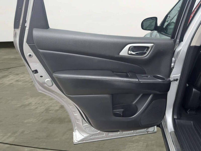 2013 Nissan Pathfinder SL