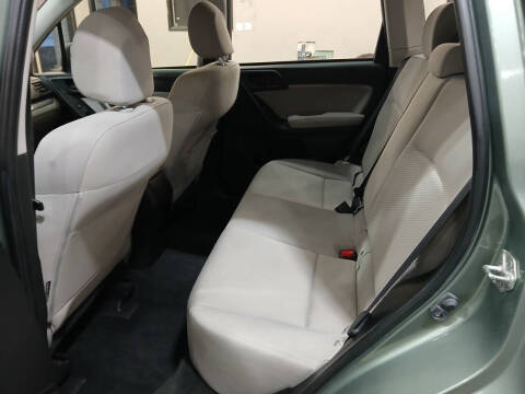 2014 Subaru Forester 2.5i