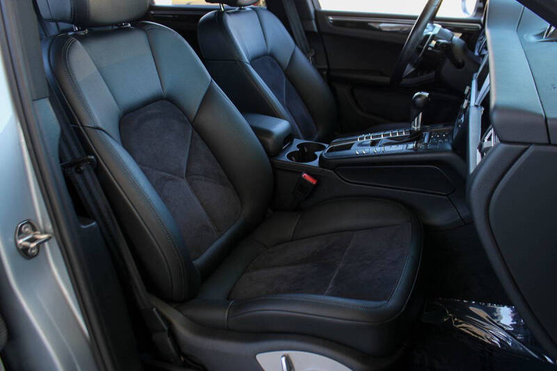 2020 Porsche Macan