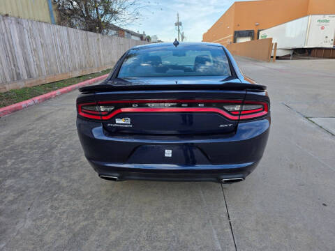 2015 Dodge Charger SXT