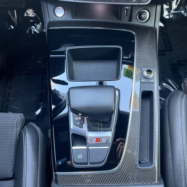 2022 Audi SQ5 3.0T quattro Premium Plus