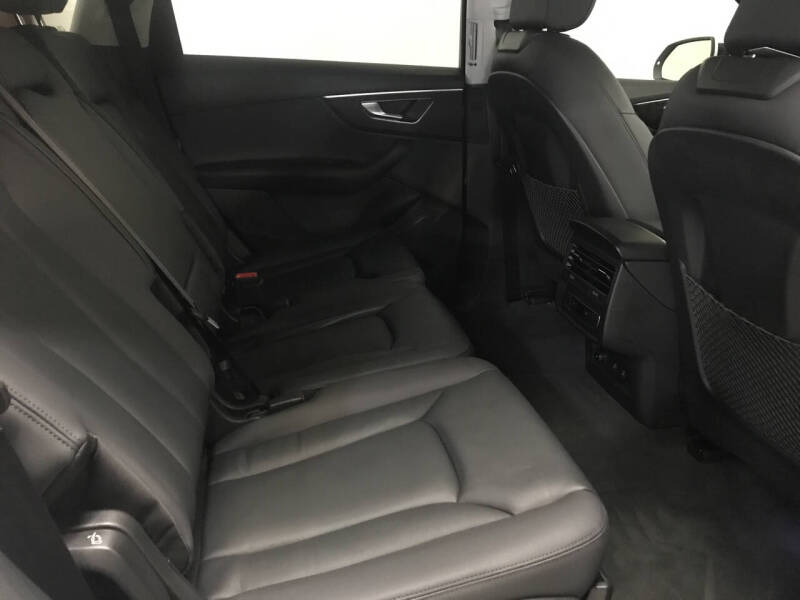 2022 Audi Q7 quattro Premium 45 TFSI