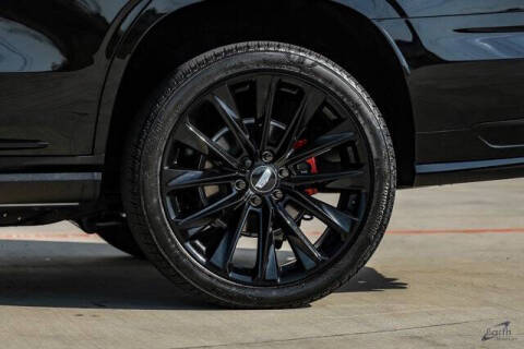 2025 Cadillac Escalade-V