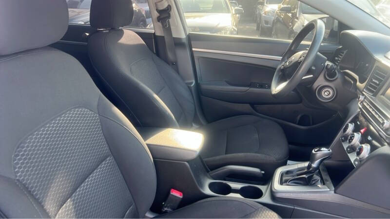 2019 Hyundai Elantra