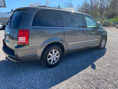 2010 Chrysler Town and Country Touring Plus
