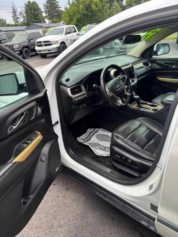 2017 GMC Acadia Denali