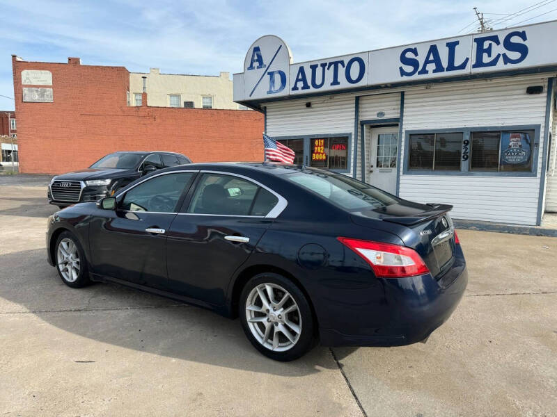 2009 Nissan Maxima SV photo 9