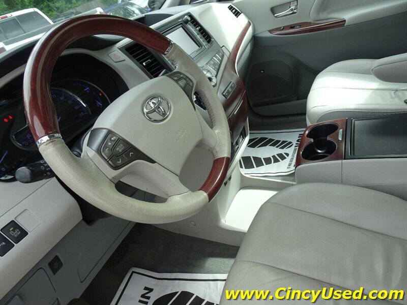 2013 Toyota Sienna Limited 7-Passenger