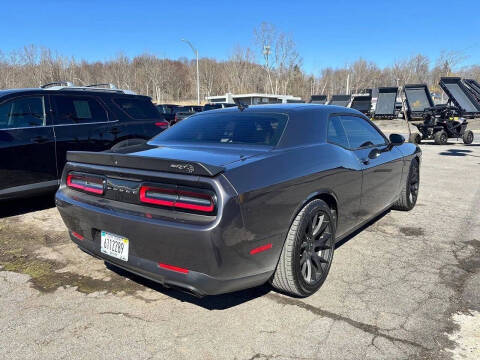 2015 Dodge Challenger SRT Hellcat