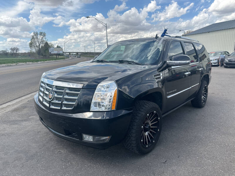 2007 Cadillac Escalade for sale at BELOW BOOK AUTO SALES in Idaho Falls ID