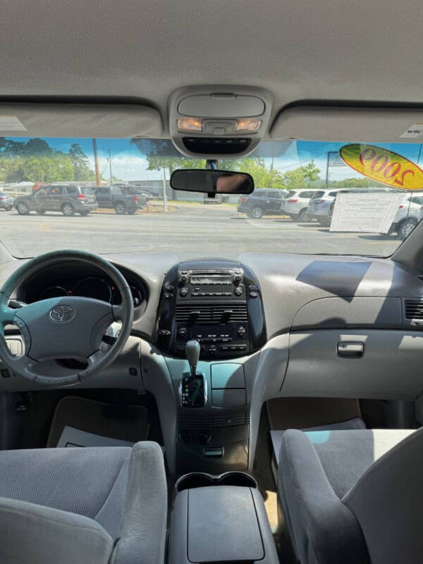 2009 Toyota Sienna XLE