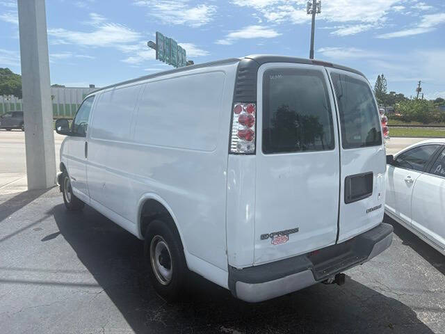 2000 Chevrolet Express G2500