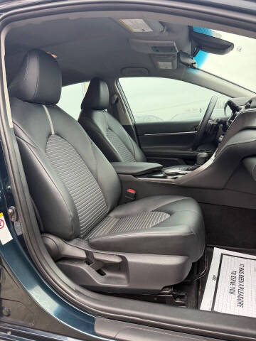 2018 Toyota Camry SE