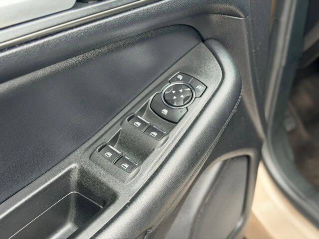 2020 Ford Edge SE