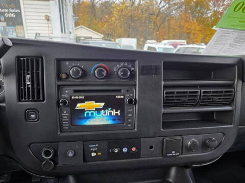 2017 Chevrolet Express LT 2500