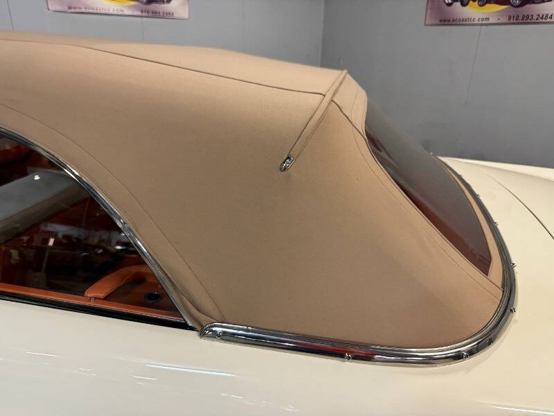 1956 Ford Sunliner