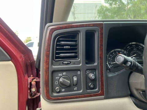 2005 Cadillac Escalade