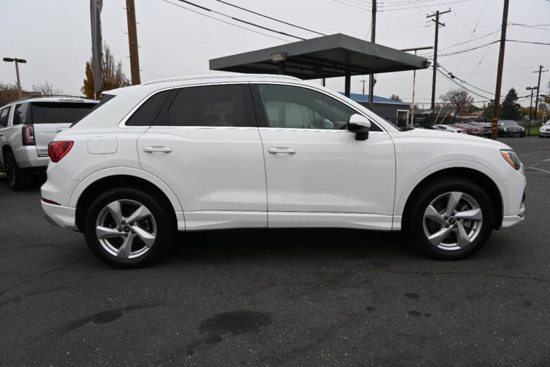 2021 Audi Q3 quattro Premium 40 TFSI