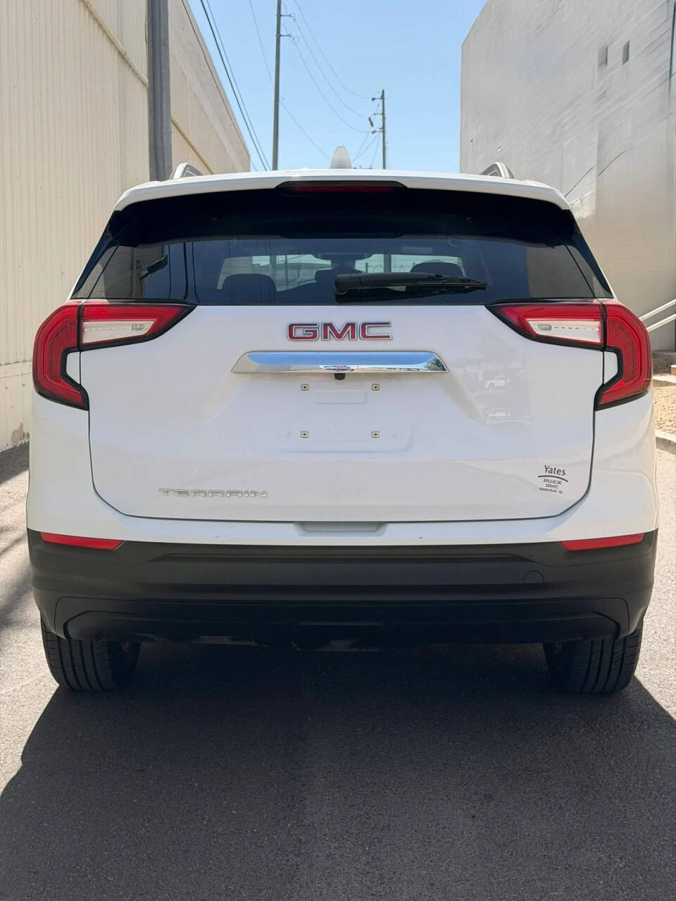 White 2022 GMC Terrain SLE SLE 4dr SUV 13