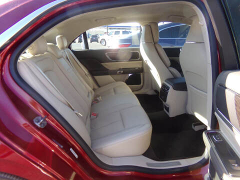 2019 Lincoln Continental Select