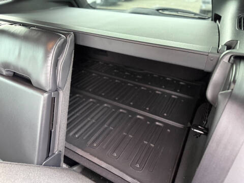 2016 Volvo XC60 T6 Drive-E R-Design Platinum