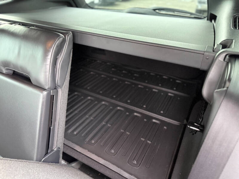 2016 Volvo XC60 T6 Drive-E R-Design Platinum