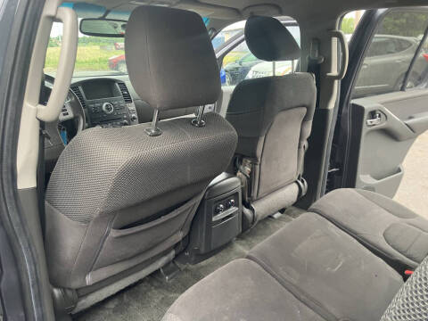 2011 Nissan Pathfinder S