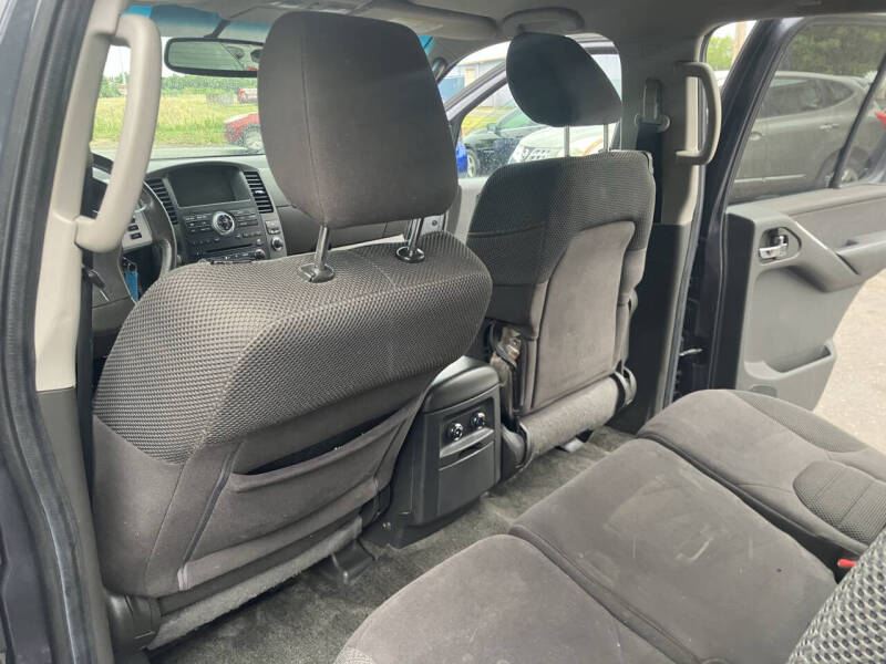 2011 Nissan Pathfinder S