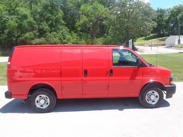 2024 Chevrolet Express 2500