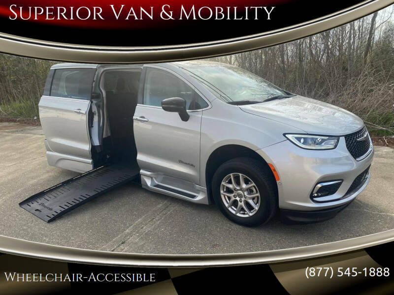2024 Chrysler Pacifica Touring L