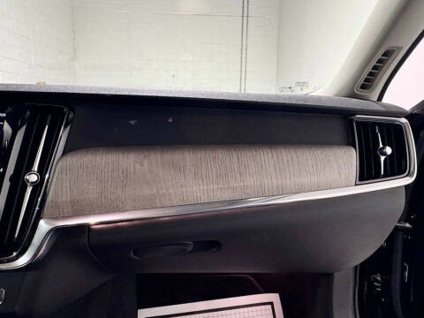 2023 Volvo S90 B6 Plus