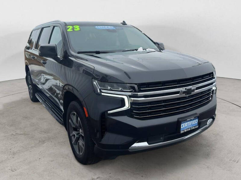 2023 Chevrolet Suburban LT