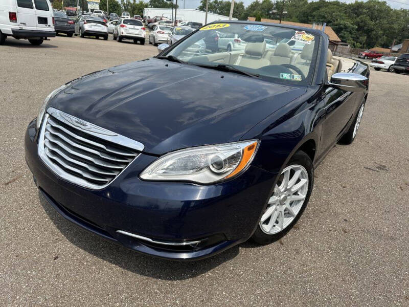 2013 Chrysler 200 Limited photo 2