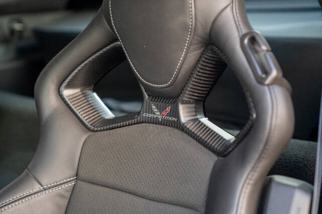 2015 Chevrolet Corvette 14