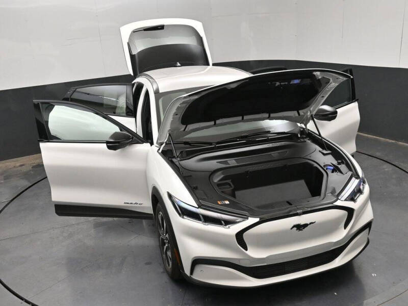 2025 Ford Mustang Mach-E Select