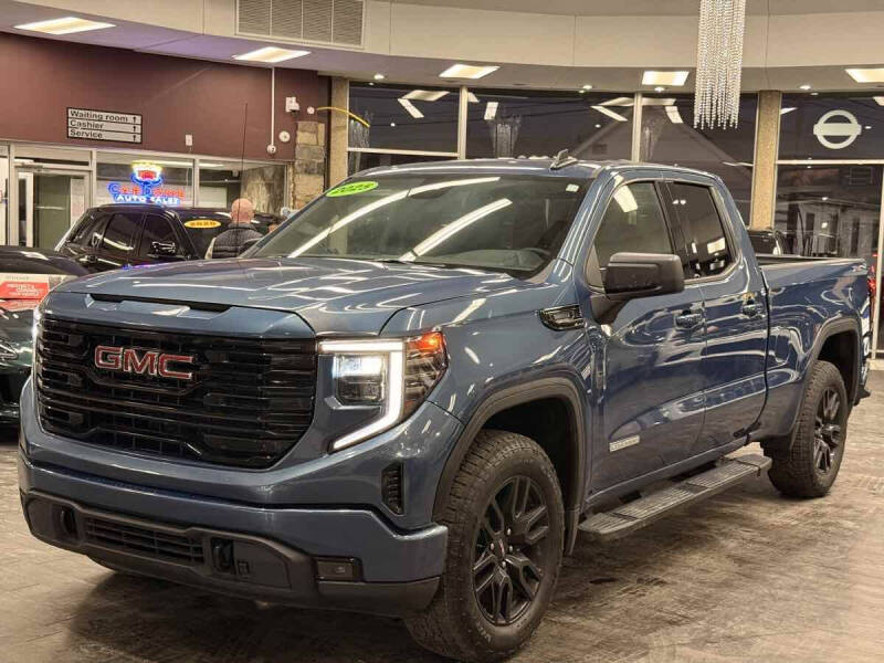 2025 GMC Sierra 1500 Elevation