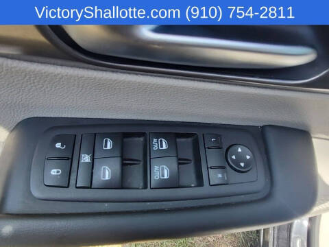 2024 Chrysler Pacifica Plug-In Hybrid Select