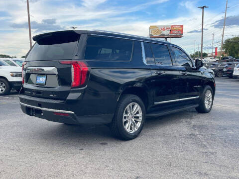 2022 GMC Yukon XL SLT