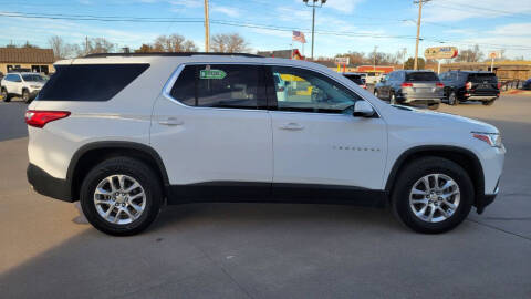 2020 Chevrolet Traverse LT Cloth