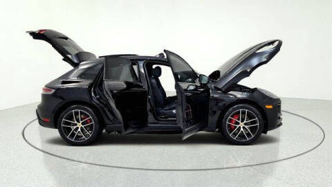 2024 Porsche Macan S