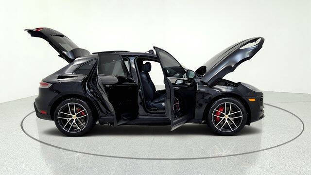 2024 Porsche Macan S
