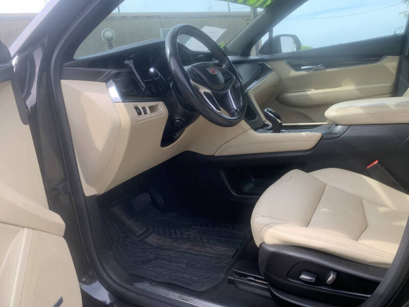 2017 Cadillac XT5