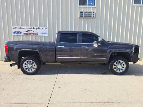 2015 GMC Sierra 2500HD Denali