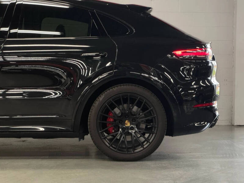 2023 Porsche Cayenne GTS Coupe