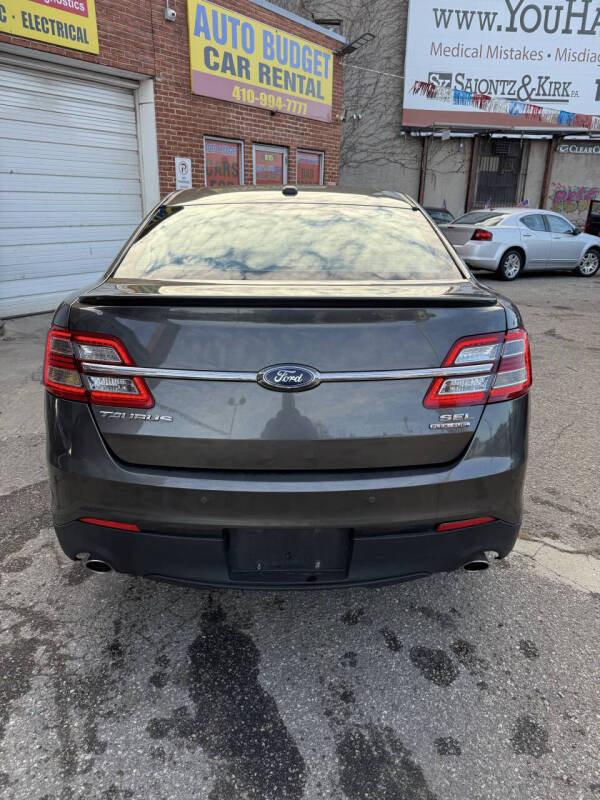 2018 Ford Taurus SEL