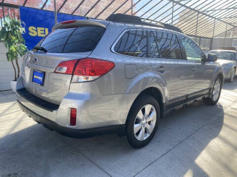 2011 Subaru Outback 2.5i Limited