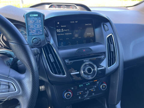 2018 Ford Focus ST