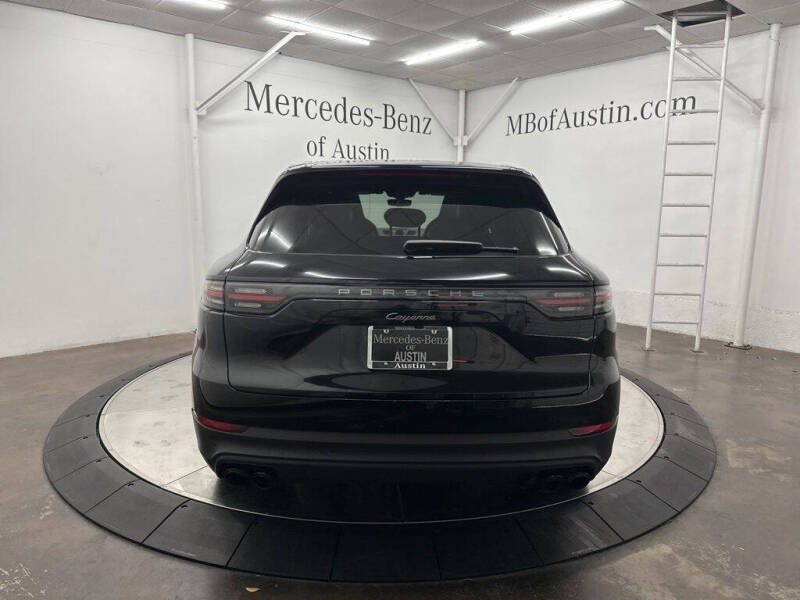 2023 Porsche Cayenne